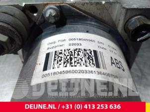 Fiat Ducato ABS Pumpe O56440 foto 3