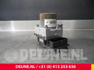 Fiat Ducato ABS Pomp O56443 foto 2
