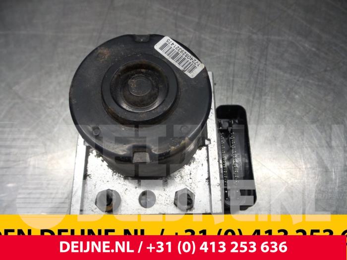 Gebruikte ABS Pomp Fiat Doblo Prijs € 121,00 Inclusief btw aangeboden door van Deijne Onderdelen Uden B.V.