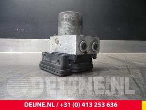 Hyundai H300 ABS Pomp O56475 foto 2