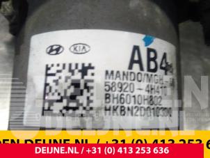 Hyundai H300 ABS Pumpe O56485 foto 3