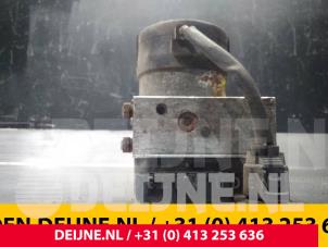 Hyundai H200 ABS Pomp O56488 foto 2