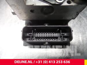 Nissan NV200 ABS pump O56492 photo 3
