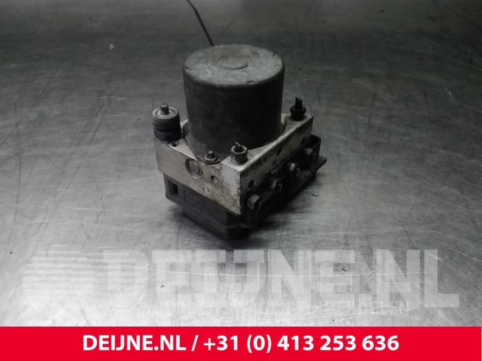 Gebruikte ABS Pomp Nissan NV200 Prijs € 36,30 Inclusief btw aangeboden door van Deijne Onderdelen Uden B.V.