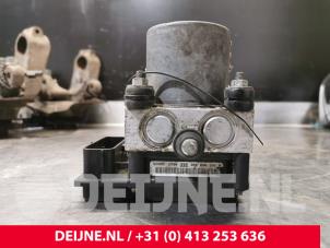 Citroen Jumpy ABS pump O56579 photo 3