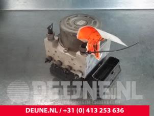 Gebruikte ABS Pomp Peugeot 208 Prijs € 45,00 Margeregeling aangeboden door van Deijne Onderdelen Uden B.V.