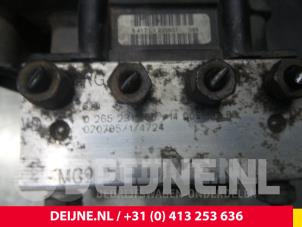 Peugeot Expert ABS Pomp O56601 foto 4