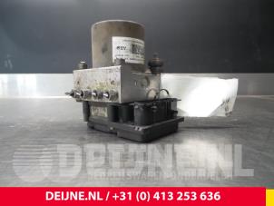 Peugeot Boxer ABS Pomp O56624 foto 2