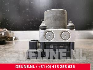 Peugeot Boxer ABS pump O56639 photo 3