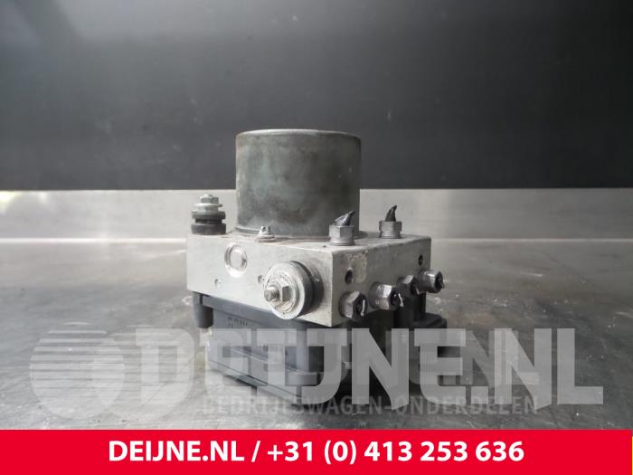 Peugeot Boxer ABS Pomp O56641
