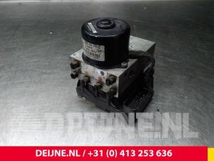 Renault Master ABS pump O56673 photo 2