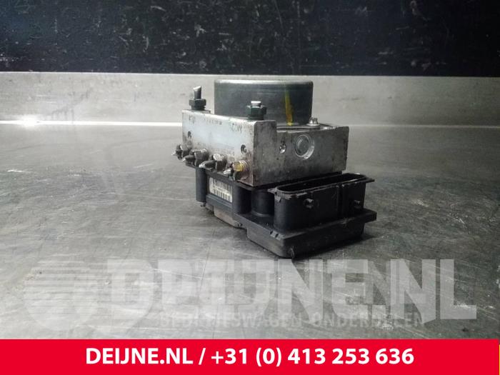 Renault Kangoo ABS pump O56706