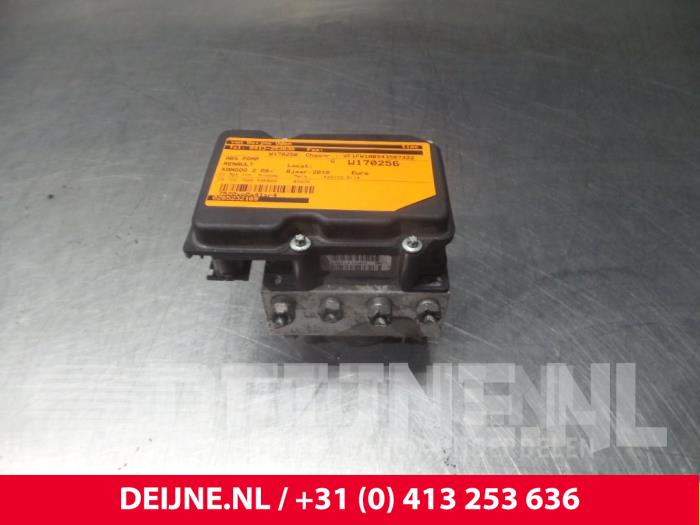 Renault Kangoo ABS pump O56710