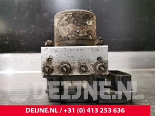 Gebruikte ABS Pomp Renault Master III (MA/MB/MC/MD/MH/MF/MG/MH) 2.3 dCi 16V Prijs € 108,90 Inclusief btw aangeboden door van Deijne Onderdelen Uden B.V.
