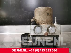 Renault Master ABS Pumpe O56726 foto 3