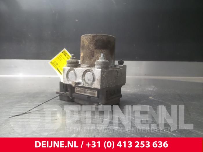 Renault Master ABS Pomp O56727