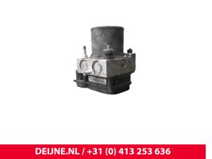 Renault Master ABS Pumpe O56728 foto 2