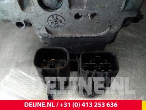 Toyota Dyna ABS Pomp O56761 foto 3