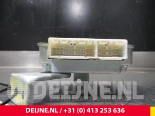 Toyota Hiace ABS Steuergerät O56776 foto 2