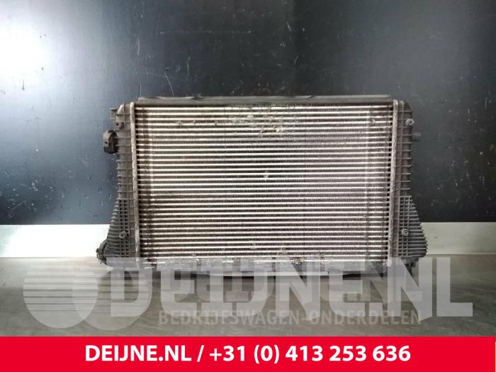 Gebruikte Intercooler Volkswagen Golf Prijs € 40,00 Margeregeling aangeboden door van Deijne Onderdelen Uden B.V.