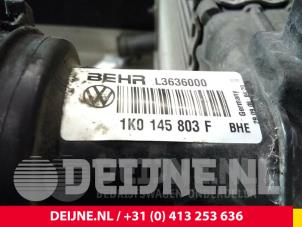 Volkswagen Golf Ladeluftkühler O56892 foto 3