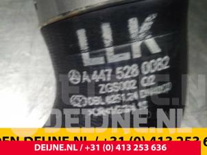 Mercedes Vito Intercooler Slang O57019 foto 2