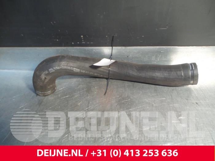 Gebruikte Intercooler Slang Iveco New Daily Prijs € 18,15 Inclusief btw aangeboden door van Deijne Onderdelen Uden B.V.