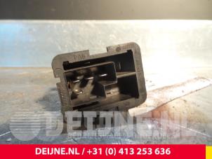 Opel Astra Koelvinweerstand O57039 foto 3