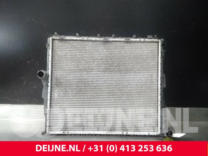 BMW X3 Radiateur O57045