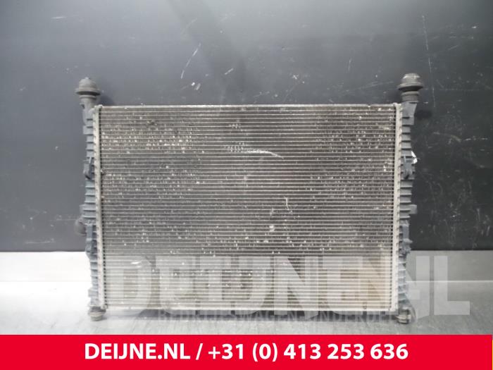 Gebruikte Radiateur Ford Transit Prijs € 36,30 Inclusief btw aangeboden door van Deijne Onderdelen Uden B.V.