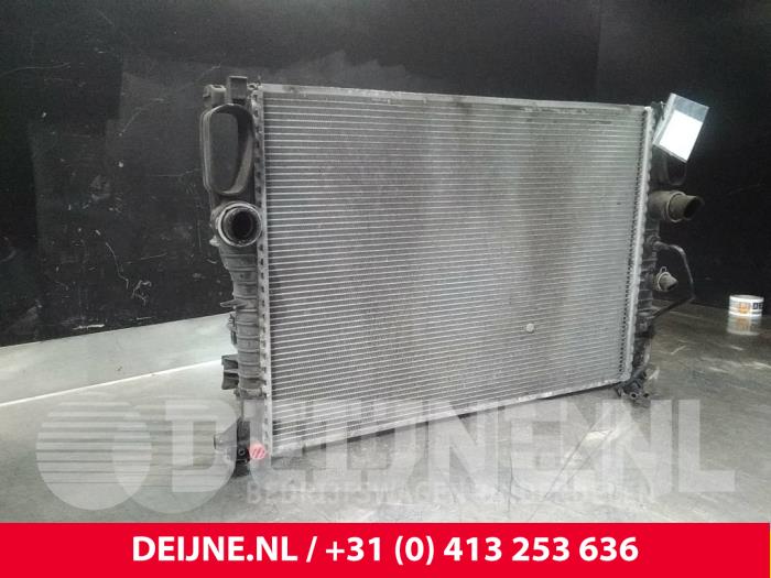 Mercedes E-Klasse Radiateur O57069