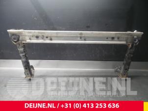 Renault Megane Radiateurbalk O57242 foto 4