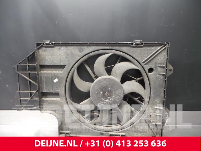Volkswagen Transporter Kühlgebläsegehäuse O57296