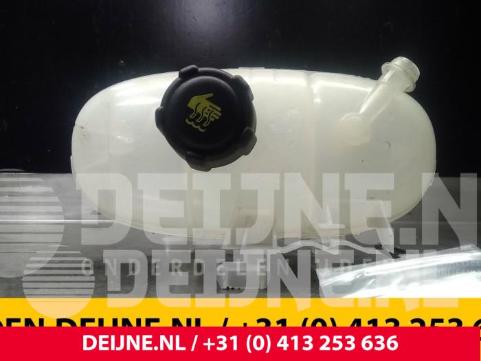 Renault Kangoo Expansion vessel O57419