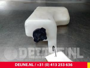 Toyota Dyna Ausgleichsbehälter O57422 foto 3