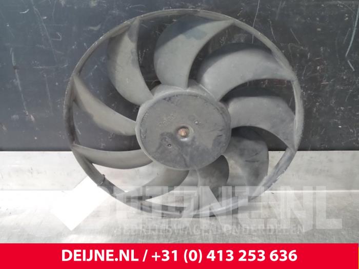 Nissan Interstar Kühlgebläse O57525