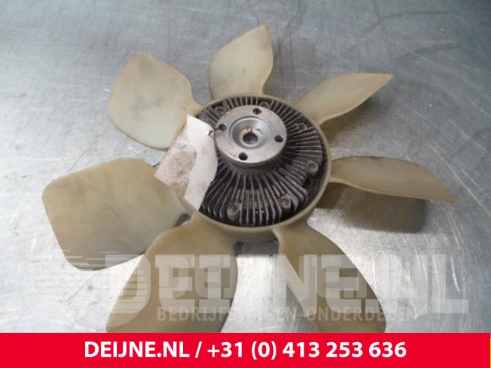 Toyota Hiace RI Scheibe Intelligent O57644