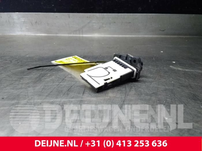 Ford Transit Custom Air mass meter O57668