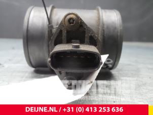 Opel Combo Luchtmassameter O57700 foto 3