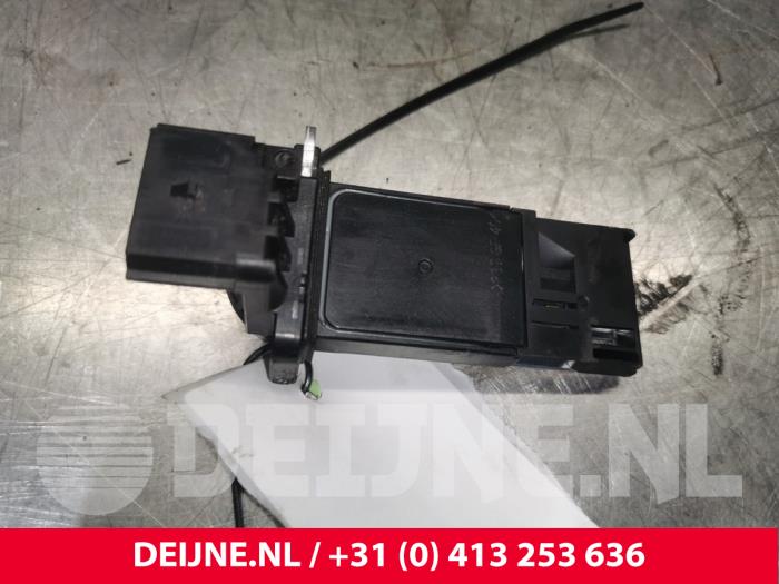 Opel Corsa Luchtmassameter O57705