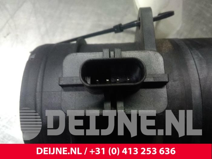 Gebruikte Luchtmassameter Volkswagen Transporter T5 2.0 TDI DRF Prijs € 24,20 Inclusief btw aangeboden door van Deijne Onderdelen Uden B.V.