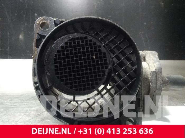 Volkswagen Caddy Luchtmassameter O57725