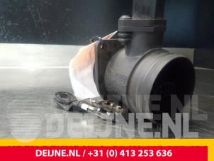 Volkswagen Caddy Luchtmassameter O57726 foto 2