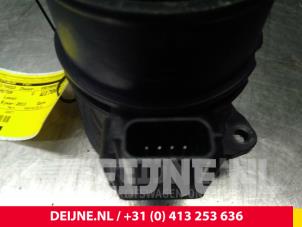 Nissan NV200 Luftmassenmesser O57758 foto 3