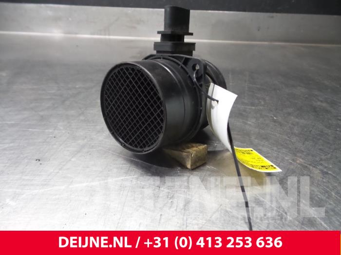 Audi A4 Luftmengenmesser O57813