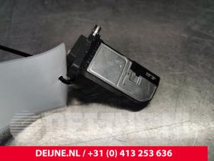 Ford Transit Connect Airflow meter O57837 photo 2