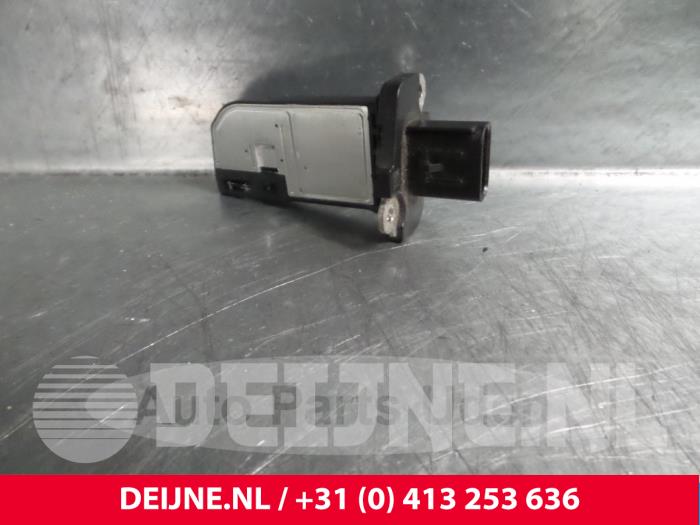 Gebruikte Luchthoeveelheidsmeter Ford Fiesta 6 (JA8) 1.0 EcoBoost 12V 125 Prijs € 15,00 Margeregeling aangeboden door van Deijne Onderdelen Uden B.V.
