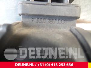 Gebruikte Luchthoeveelheidsmeter Mercedes Sprinter Prijs € 30,25 Inclusief btw aangeboden door van Deijne Onderdelen Uden B.V.