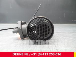 Gebruikte Luchthoeveelheidsmeter Opel Corsa Prijs € 35,00 Margeregeling aangeboden door van Deijne Onderdelen Uden B.V.