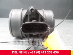 Opel Corsa Luchthoeveelheidsmeter O57889 foto 3